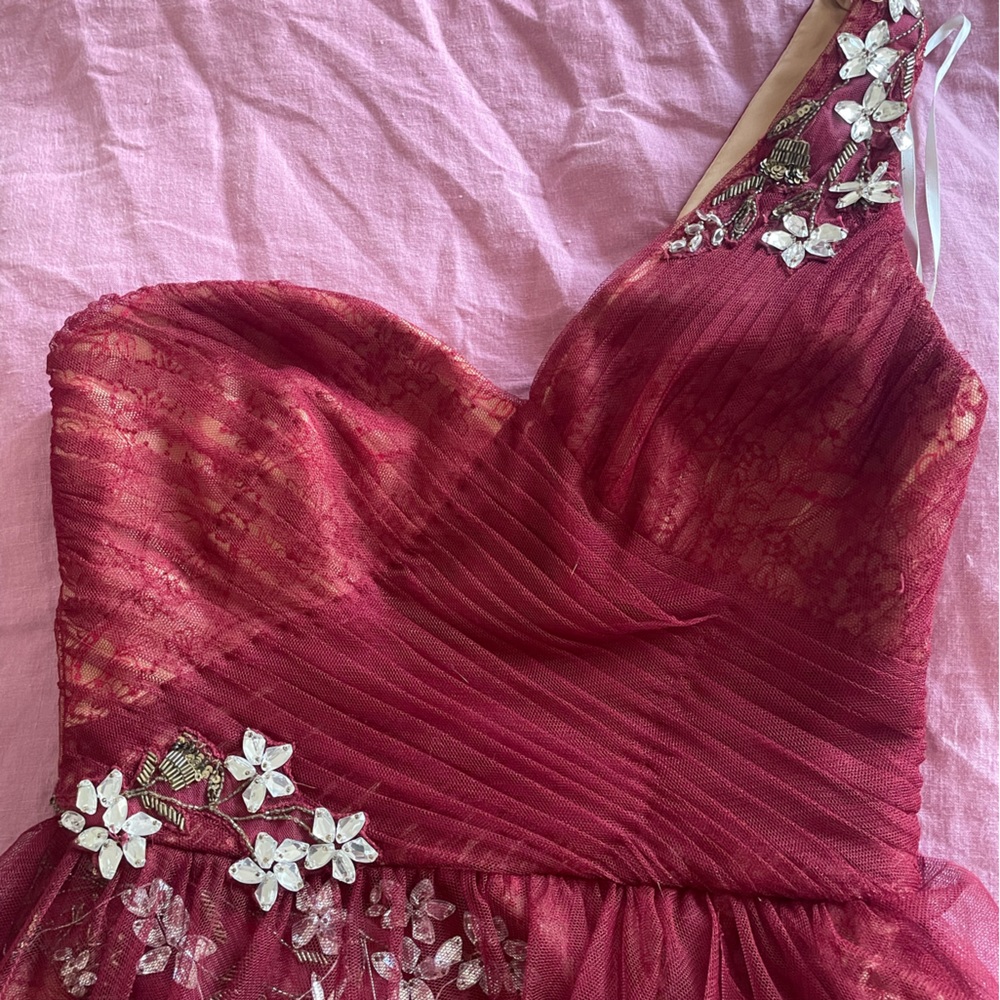 Marchesa Notte asymmetrical gown Sz 4 - Picture 2 of 6